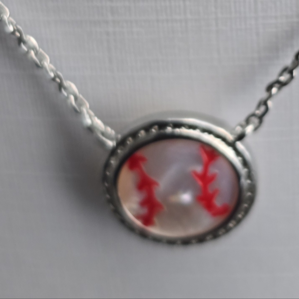 Kendra Scott Baseball Silver Short Pendant Necklace - Picture 5 of 7